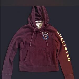Hollister Men’s Burgundy Pullover Hoodie with Sleeve Logo
